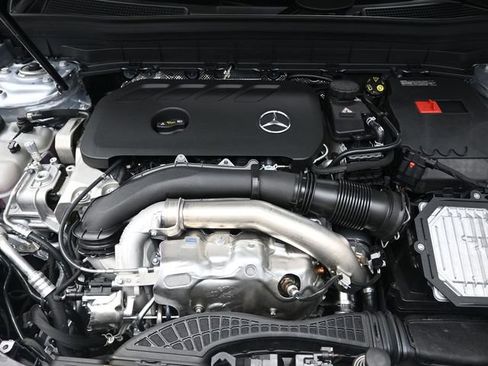 Used 2026 Mercedes-Benz GLB 250 GLB 250 image 32