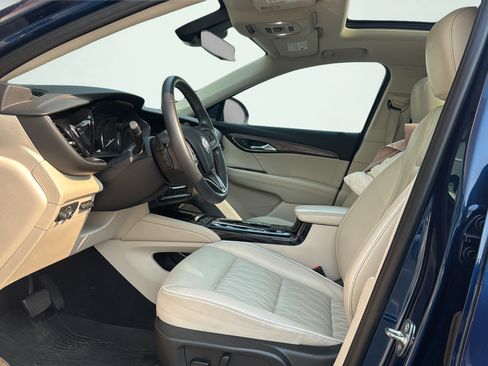 Used 2023 Buick Envision Avenir FWD image 16