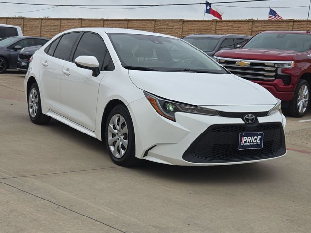 Used 2021 Toyota Corolla LE FWD image 3