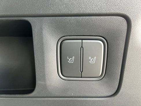 New 2026 Hyundai Ioniq 9 SEL image 11