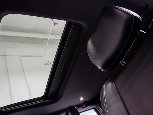 Used 2016 Jeep Grand Cherokee Limited image 8