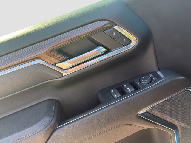 Used 2023 Chevrolet Silverado 1500 RST w/ LPO, Dark Essentials Package AWD/4WD image 15