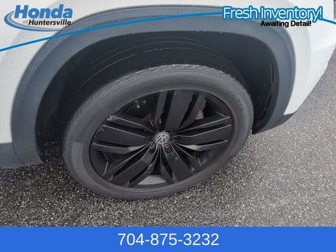 Used 2018 Volkswagen Atlas SEL image 9