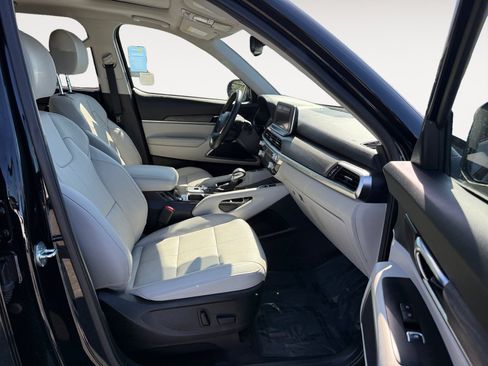 Used 2022 Kia Telluride EX w/ EX Premium Package AWD/4WD image 19