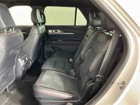 Used 2026 Ford Explorer ST w/ Sun And Sound Package AWD/4WD image 31