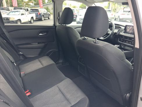 Used 2024 Nissan Rogue SV AWD/4WD image 30