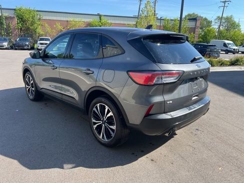 Used 2021 Ford Escape SE w/ SE Sport Appearance Package AWD/4WD image 7