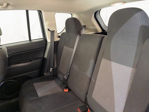 Used 2014 Jeep Compass Sport w/ Power Value Group image 10