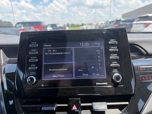 Used 2022 Toyota Camry SE FWD image 27