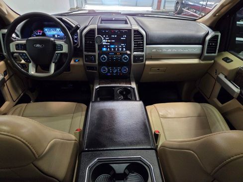Used 2019 Ford F250 Lariat w/ Lariat Ultimate Package AWD/4WD image 7