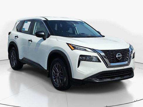 Used 2021 Nissan Rogue S AWD/4WD image 2