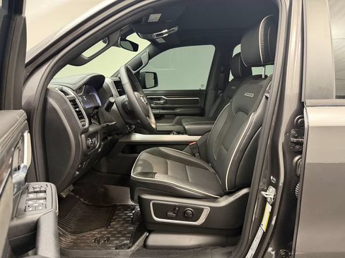 Used 2025 RAM 1500 Laramie w/ Night Edition AWD/4WD image 5