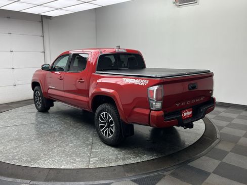 Used 2020 Toyota Tacoma TRD Sport w/ TRD Premium Sport Package image 2