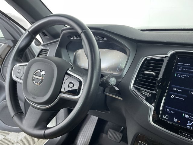 Used 2018 Volvo XC90 T6 Momentum AWD/4WD image 28