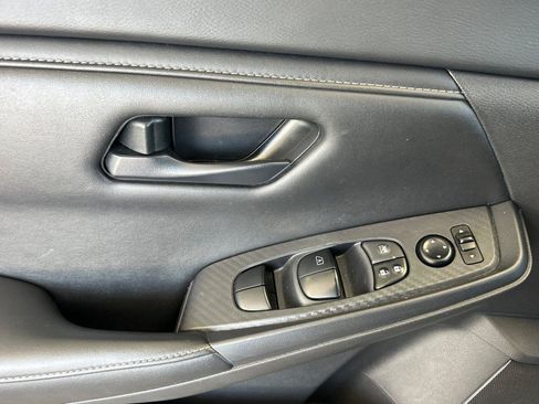 Certified 2024 Nissan Sentra S FWD image 11