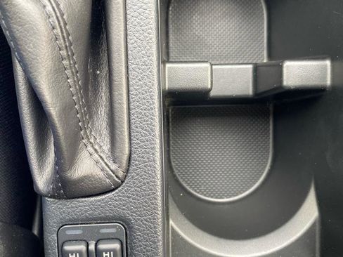 Used 2016 Subaru Impreza 2.0i Premium image 24