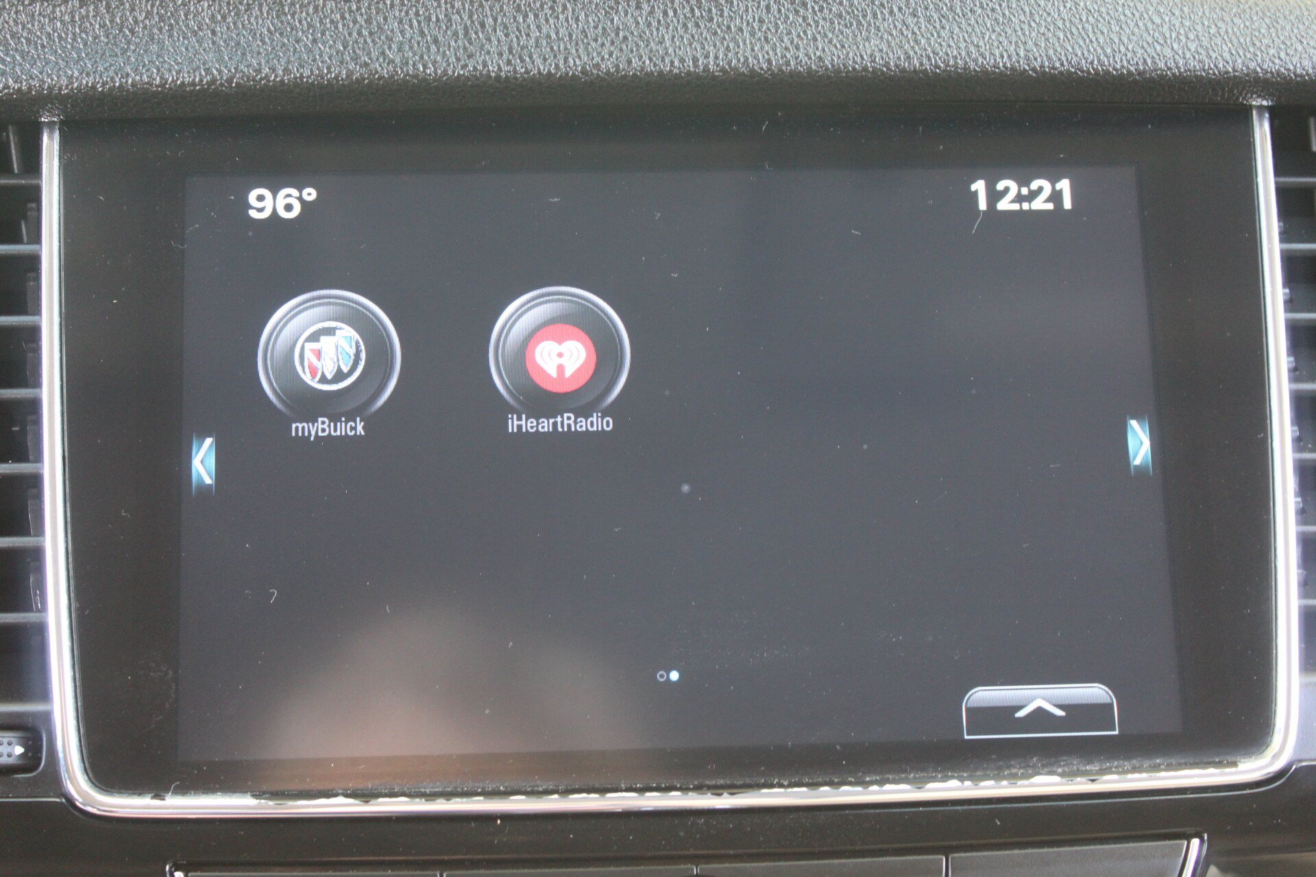 Used 2019 Buick Encore Essence w/ Safety Package II AWD/4WD image 40