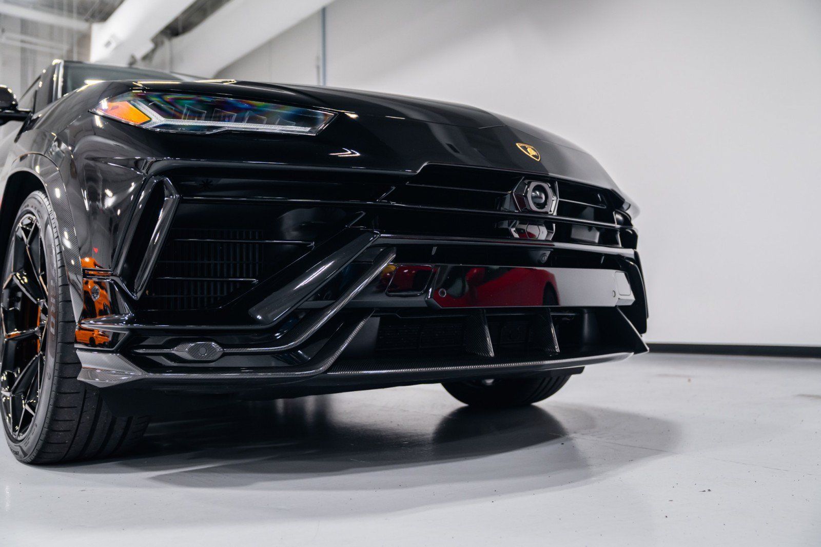 Used 2024 Lamborghini Urus Performante AWD/4WD image 35