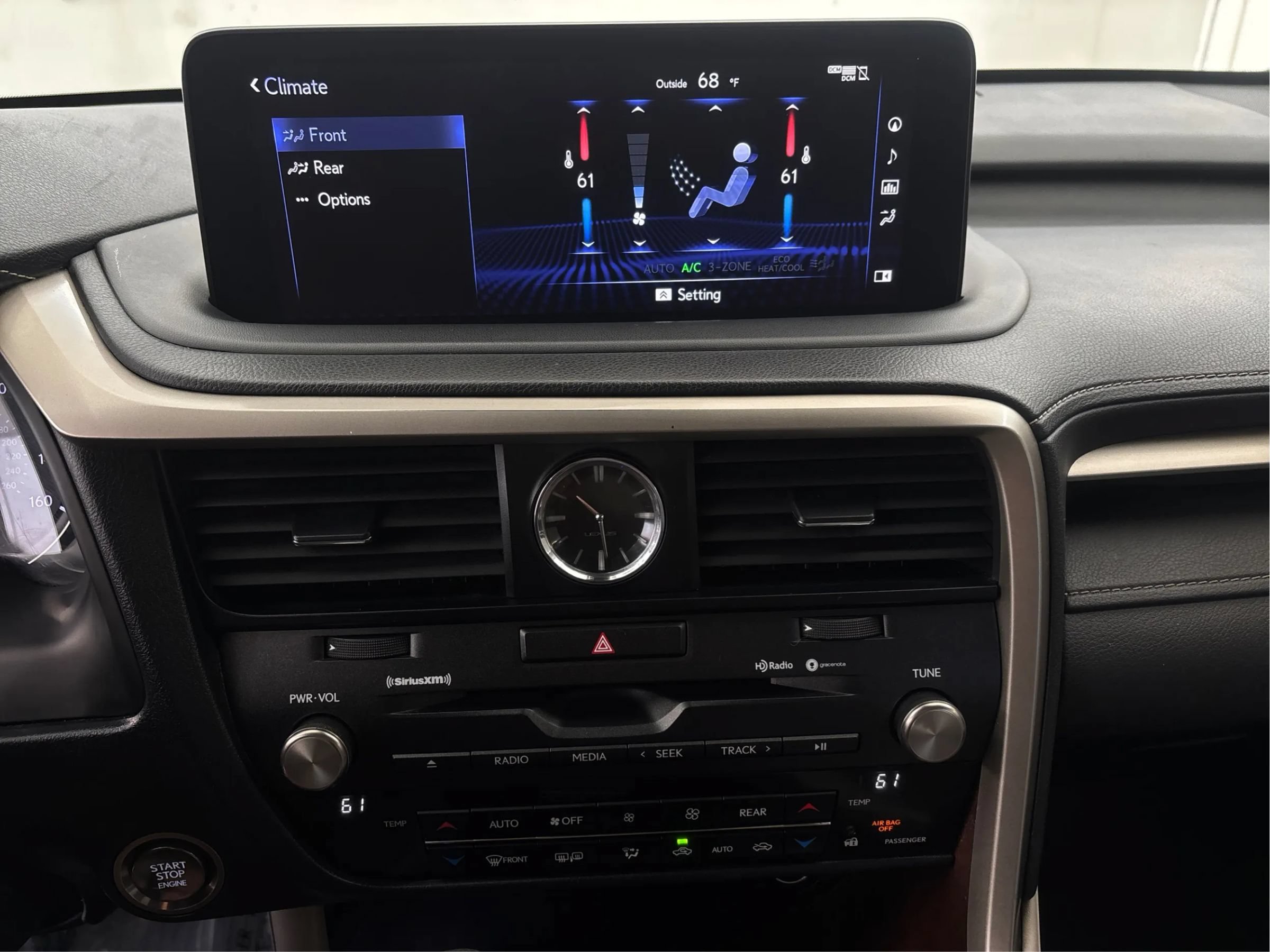 Used 2020 Lexus RX 350L Premium w/ Premium Package AWD/4WD image 37