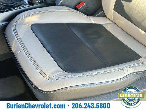 Used 2022 Ford Bronco Wildtrak image 11