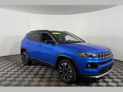 Used 2024 Jeep Compass Limited AWD/4WD image 1