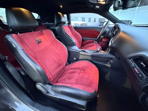 Used 2022 Dodge Challenger R/T Scat Pack w/ Dynamics Package image 17