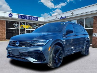 Certified 2023 Volkswagen Tiguan SE R-Line