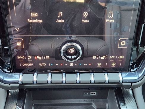 New 2026 GMC Yukon AT4 w/ LPO, Floor Liner Package image 14