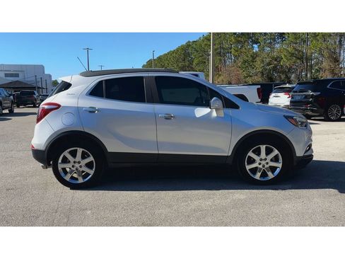 Certified 2019 Buick Encore Essence w/ Experience Buick Package image 9