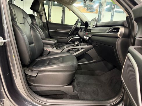 Used 2020 Kia Telluride S FWD image 30