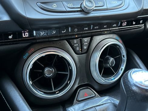 Used 2016 Chevrolet Camaro LT RWD image 30