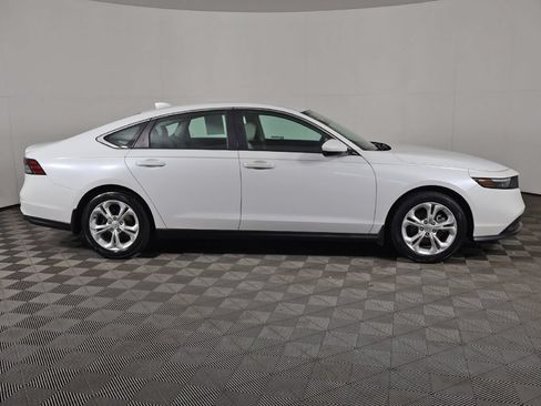 Used 2023 Honda Accord LX image 15