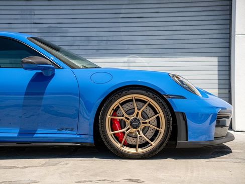 Certified 2026 Porsche 911 GT3 w/ Weissach Package RWD image 24