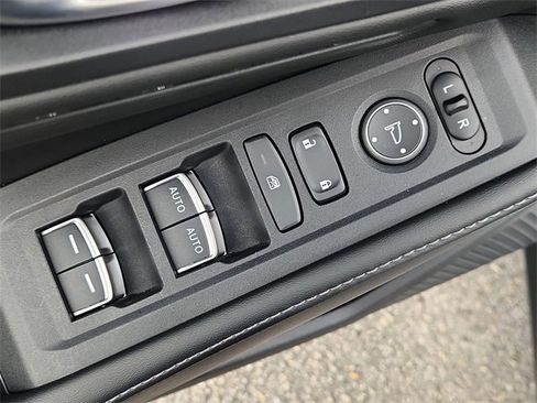 Used 2023 Honda Accord Sport image 22