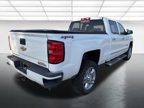Used 2016 Chevrolet Silverado 2500 High Country w/ High Country Premium Package AWD/4WD image 2