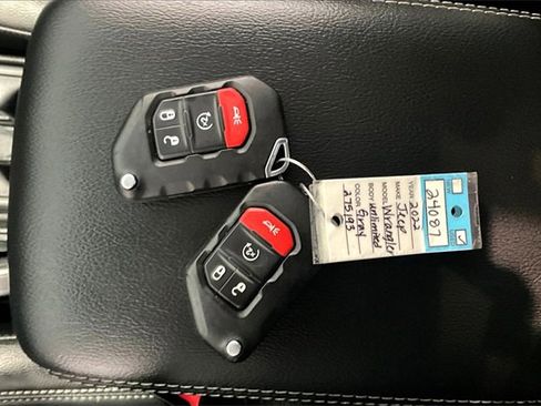 Used 2022 Jeep Wrangler Unlimited Sahara w/ Cold Weather Group image 36