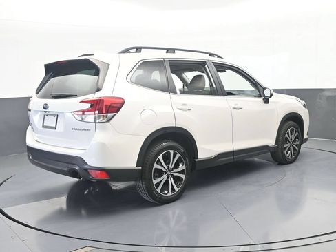 Used 2022 Subaru Forester Limited AWD/4WD image 6