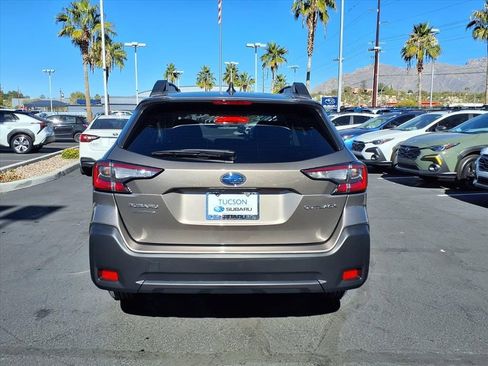 Used 2023 Subaru Outback Premium image 10