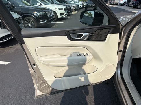 Certified 2024 Volvo XC60 B5 Plus w/ Protection Package Premier AWD/4WD image 14