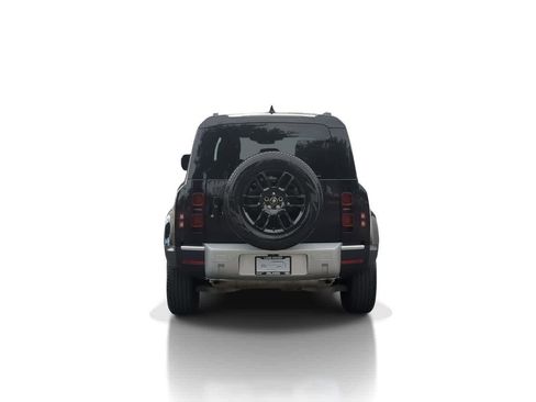 Used 2025 Land Rover Defender 110 S AWD/4WD image 7