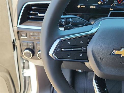 New 2026 Chevrolet Suburban High Country image 14