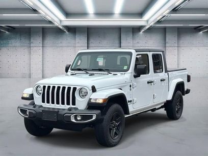 Used 2022 Jeep Gladiator Sport