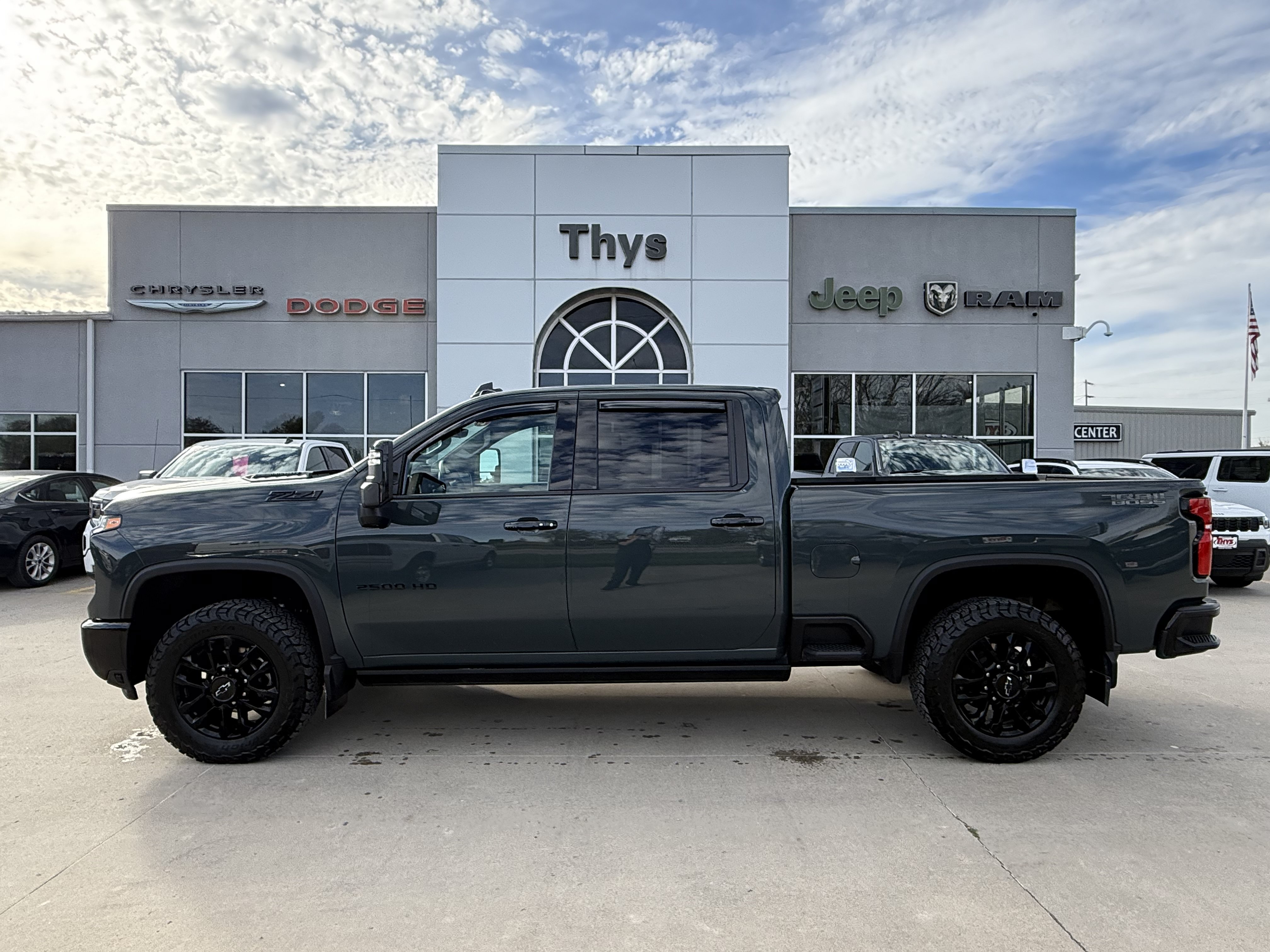 Used 2026 Chevrolet Silverado 2500 LTZ w/ LTZ Plus Package AWD/4WD image 30