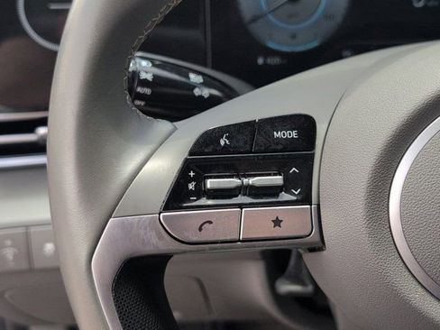 Used 2025 Hyundai Elantra SEL FWD image 20