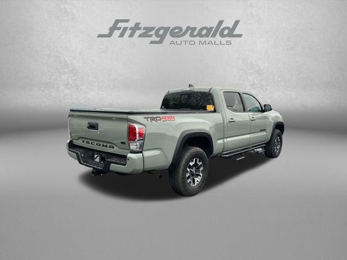 Used 2023 Toyota Tacoma TRD Off-Road w/ Technology Package AWD/4WD image 7