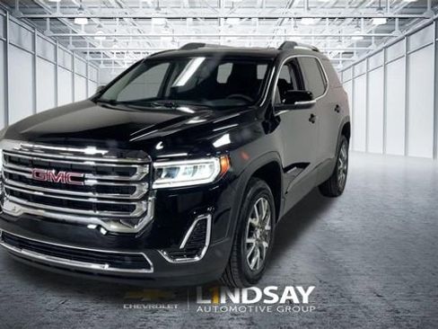 Used 2023 GMC Acadia SLE w/ Driver Convenience Package image 5