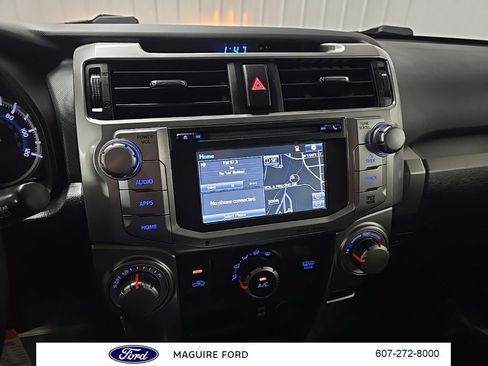 Used 2019 Toyota 4Runner SR5 AWD/4WD image 28