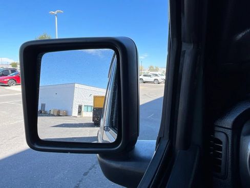 Used 2022 Jeep Wrangler Sport AWD/4WD image 4