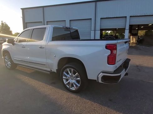 Used 2022 Chevrolet Silverado 1500 High Country w/ High Country Premium Package image 43