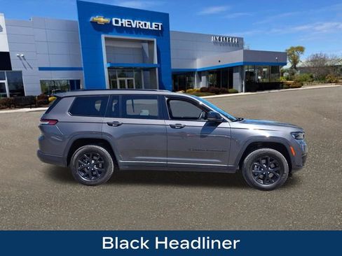 Used 2024 Jeep Grand Cherokee L Laredo AWD/4WD image 27
